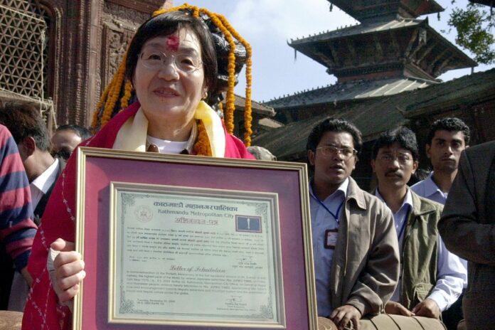 First woman summitter o Mount Everest Junko Tabei displays certificate in Kathmandu