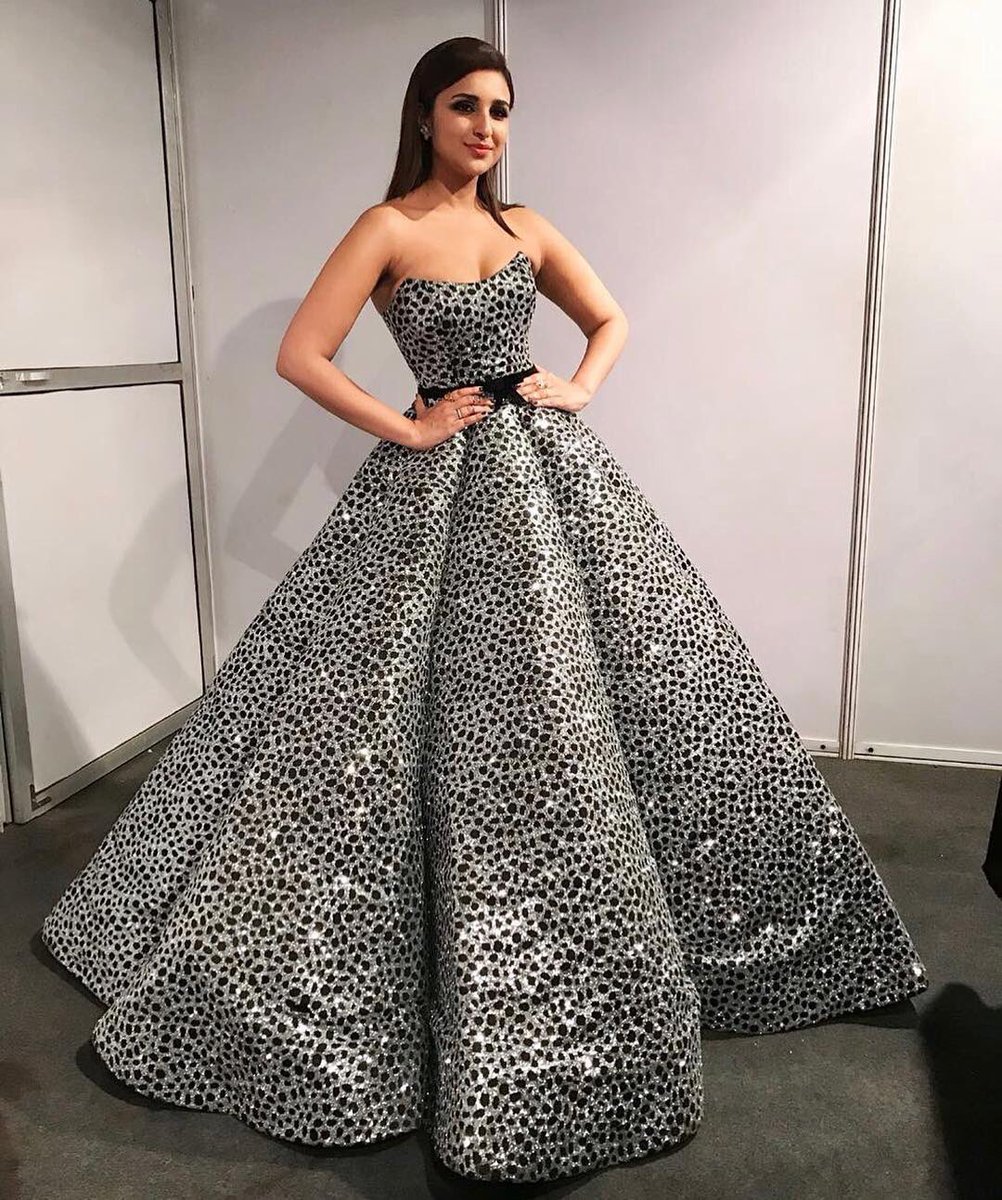 Aalisha Panwar photos