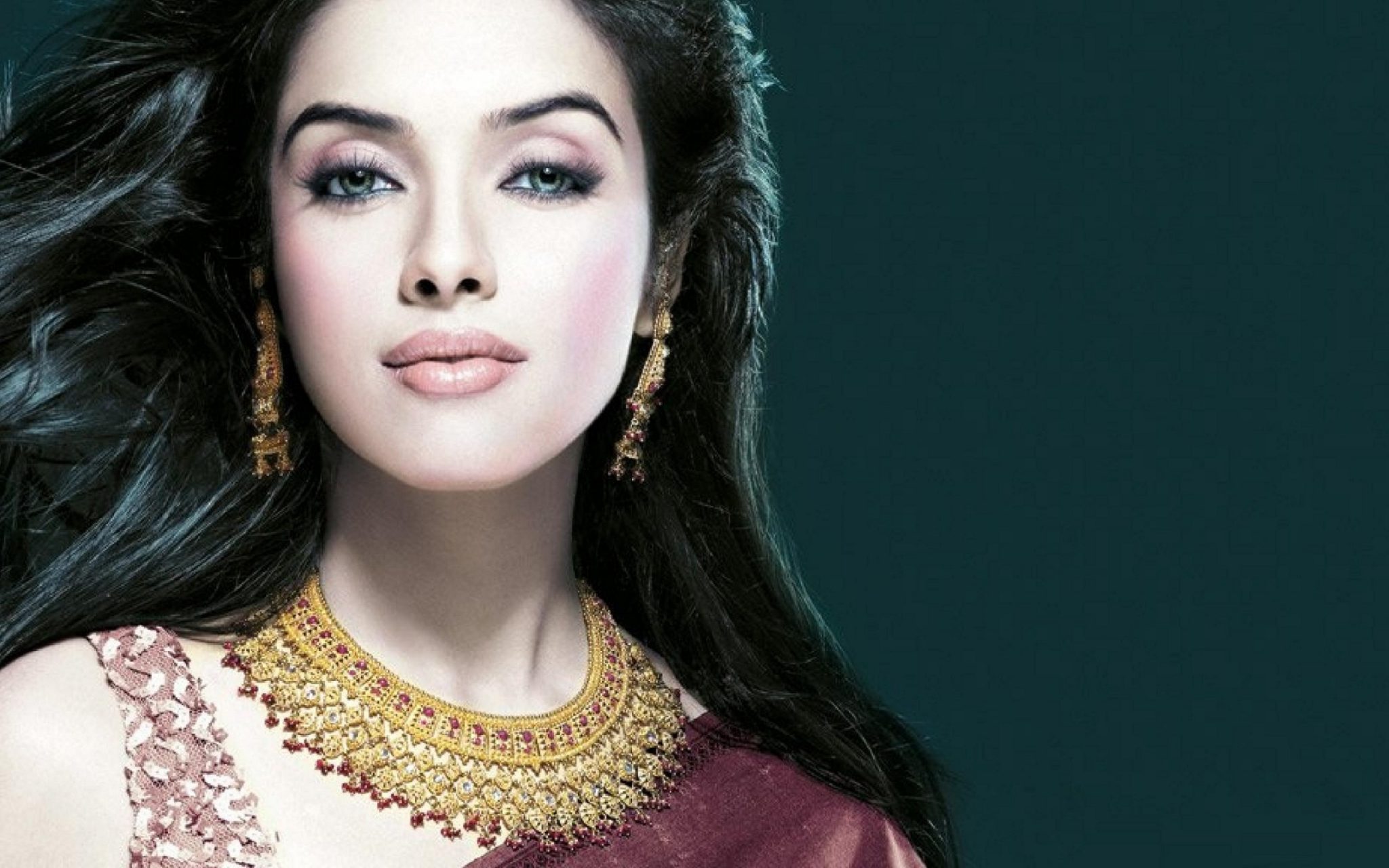 Asin Thottumkal Birthday