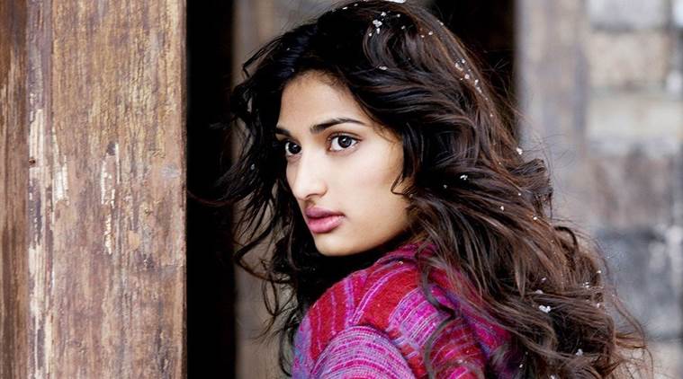 Athiya Shetty Family